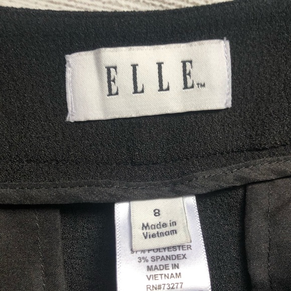 Elle | Black Shorts Size 8 - Picture 2 of 3